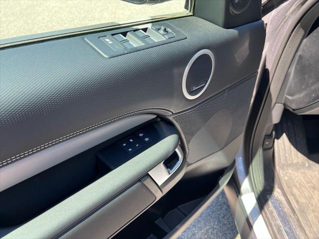 2026 Land Rover Discovery Tempest Edition
