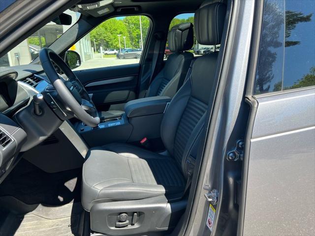2026 Land Rover Discovery Tempest Edition