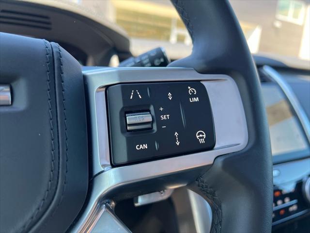 2026 Land Rover Discovery Tempest Edition
