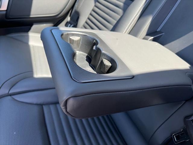 2026 Land Rover Discovery Tempest Edition
