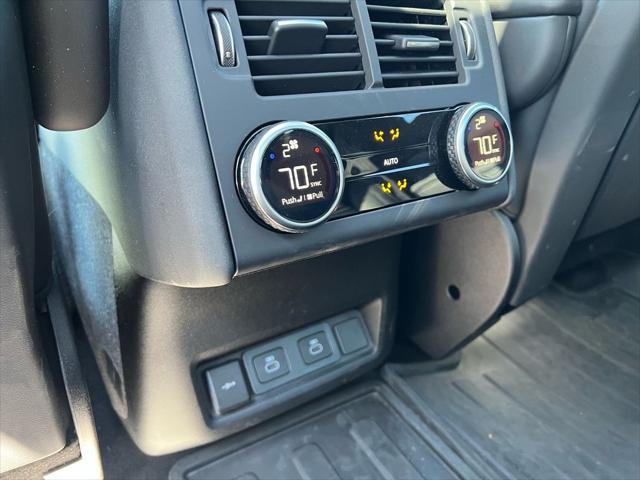 2026 Land Rover Discovery Tempest Edition