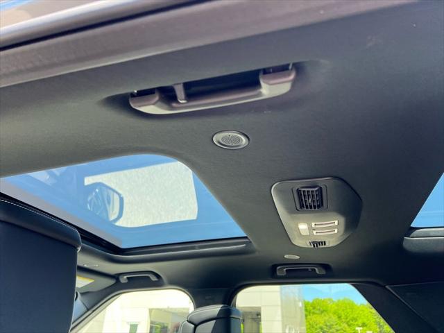 2026 Land Rover Discovery Tempest Edition