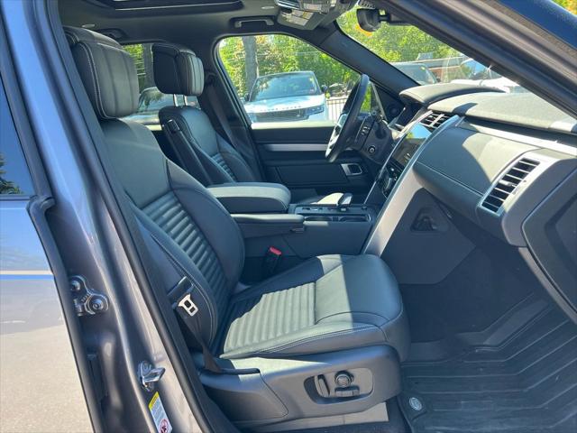 2026 Land Rover Discovery Tempest Edition