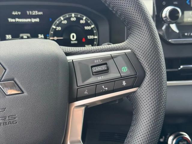 2025 Mitsubishi Outlander SE Ralliart
