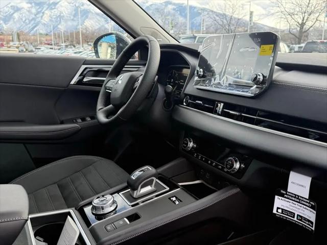 2025 Mitsubishi Outlander SE Ralliart