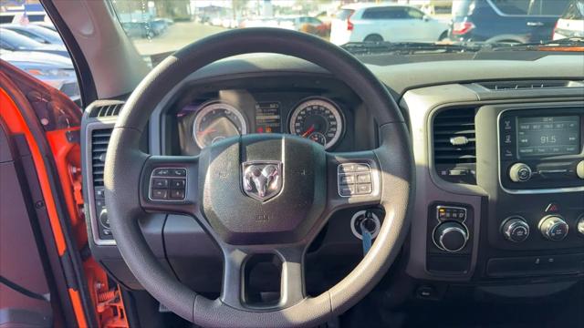 2019 Ram 1500 Classic Express Crew Cab 4x2 5'7" Box
