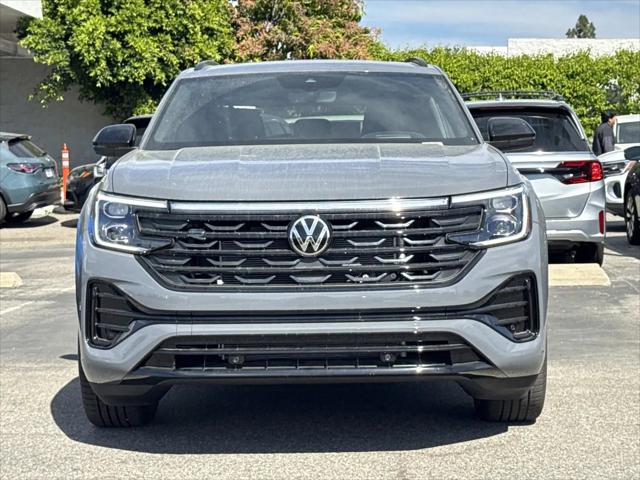 2026 Volkswagen Atlas Cross Sport SEL R-Line Black