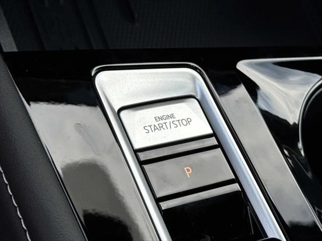 2026 Volkswagen Atlas Cross Sport SEL R-Line Black