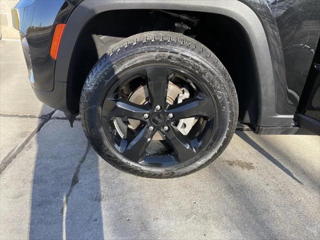 2022 Jeep Grand Cherokee Altitude 4x4