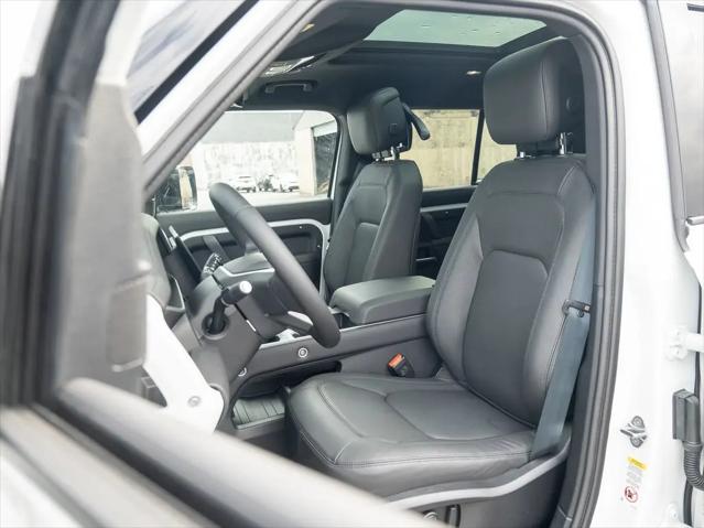 2026 Land Rover Defender P400 X-Dynamic SE