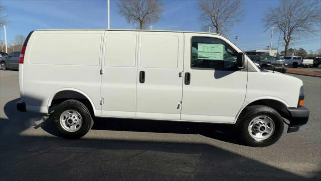 2025 GMC Savana Cargo RWD 2500 Regular Wheelbase Work Van