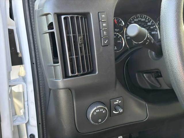 2025 GMC Savana Cargo RWD 2500 Regular Wheelbase Work Van