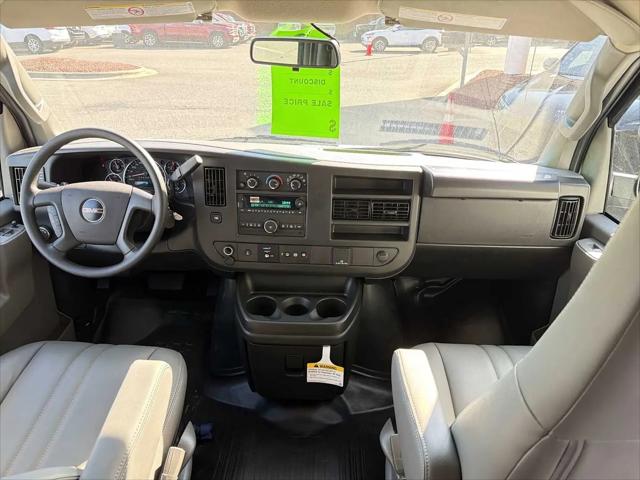 2025 GMC Savana Cargo RWD 2500 Regular Wheelbase Work Van