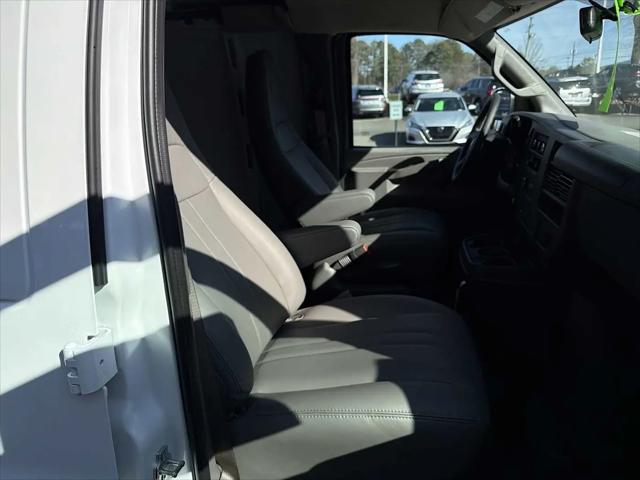 2025 GMC Savana Cargo RWD 2500 Regular Wheelbase Work Van