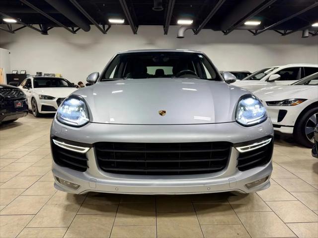 2016 Porsche Cayenne GTS