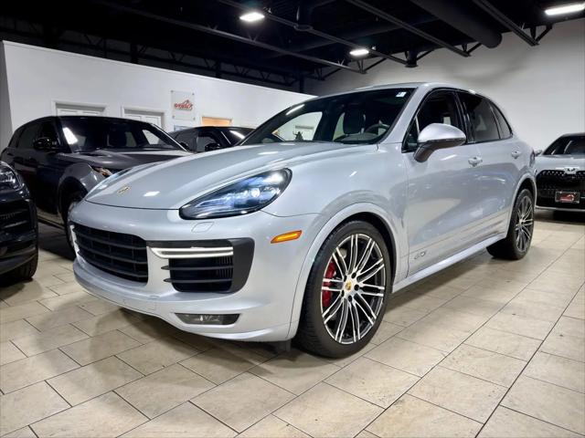 2016 Porsche Cayenne GTS
