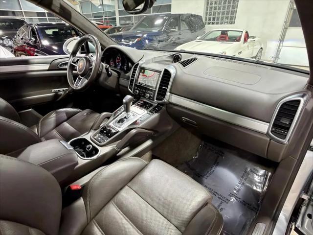2016 Porsche Cayenne GTS