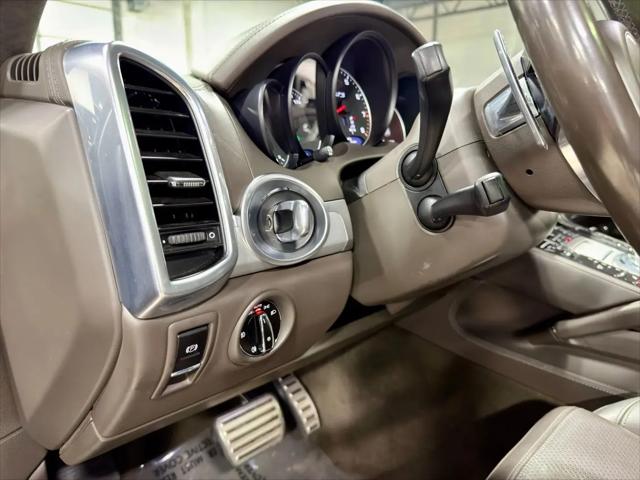 2016 Porsche Cayenne GTS