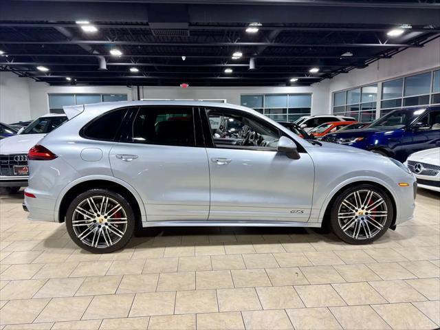 2016 Porsche Cayenne GTS