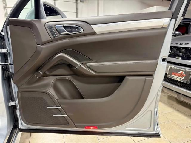 2016 Porsche Cayenne GTS