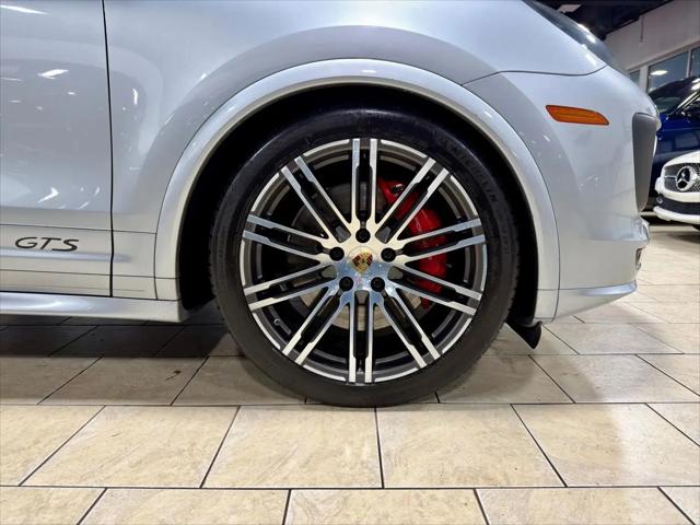 2016 Porsche Cayenne GTS