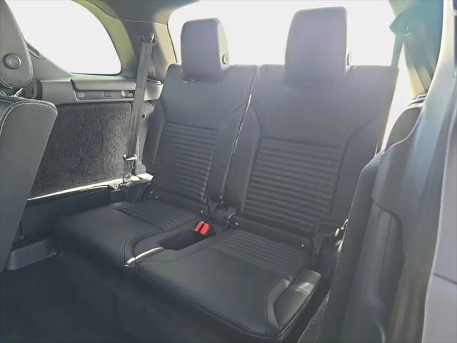 2026 Land Rover Discovery Gemini Edition