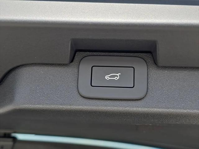 2026 Land Rover Discovery Gemini Edition