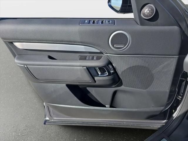 2026 Land Rover Discovery Gemini Edition