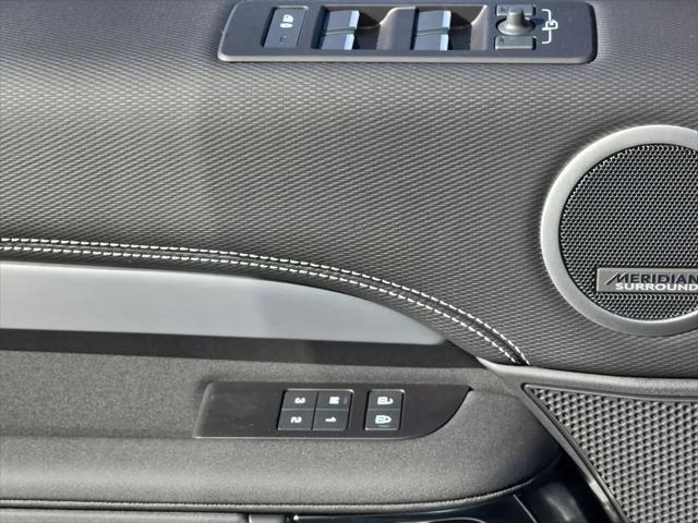 2026 Land Rover Discovery Gemini Edition