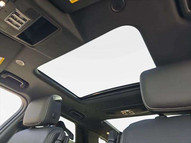 2026 Land Rover Discovery Gemini Edition