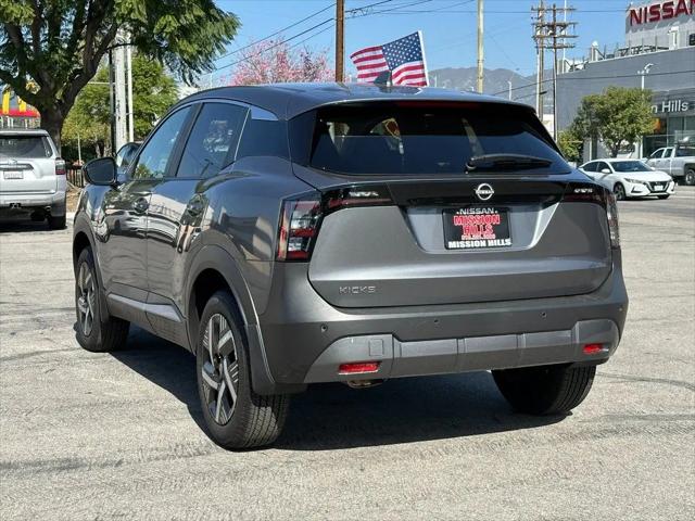 2025 Nissan Kicks SV FWD