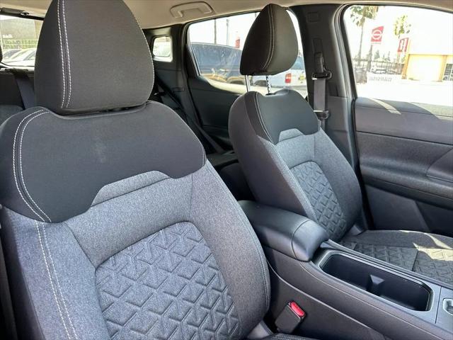 2025 Nissan Kicks SV FWD
