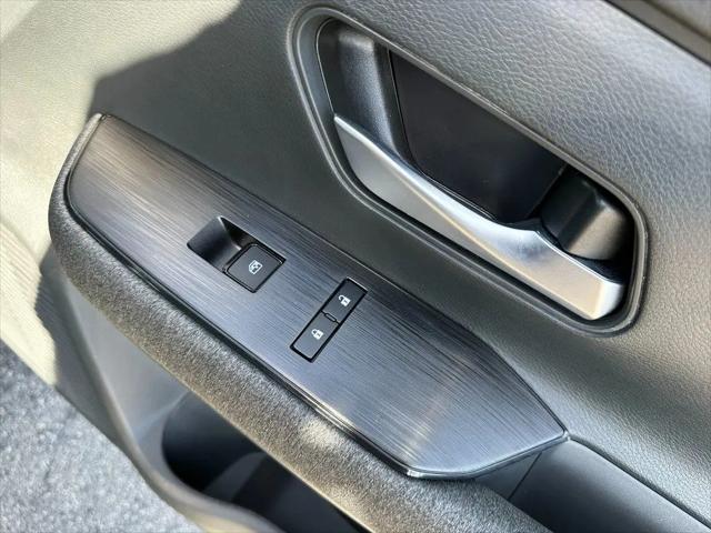 2025 Nissan Kicks SV FWD