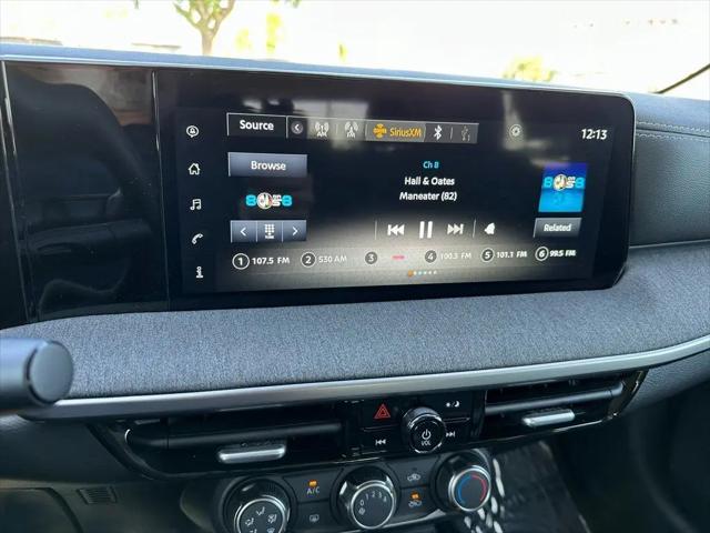 2025 Nissan Kicks SV FWD
