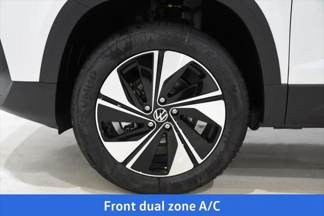 2026 Volkswagen Taos SE