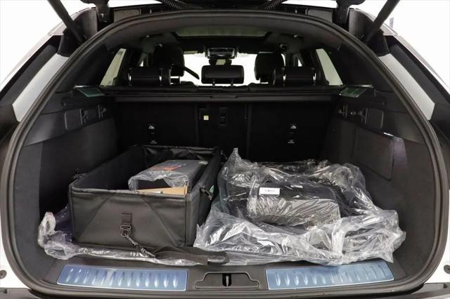 2026 Land Rover Range Rover Velar P400 Dynamic SE