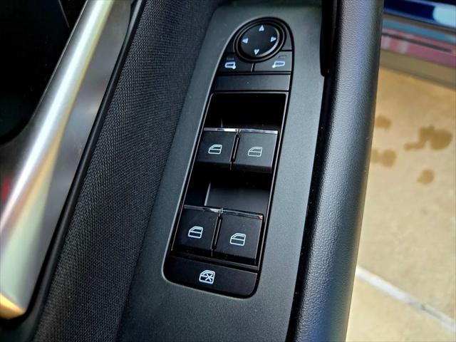 2026 Mazda X-90 3.3 Turbo Select