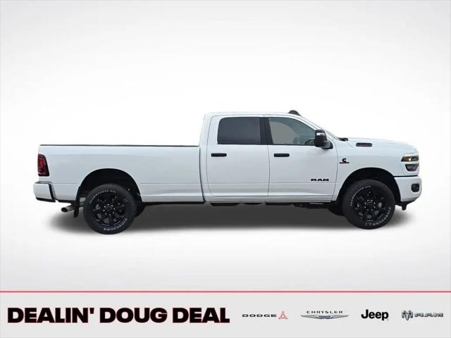 2026 Ram 3500 Big Horn Crew Cab 4x4 8' Box