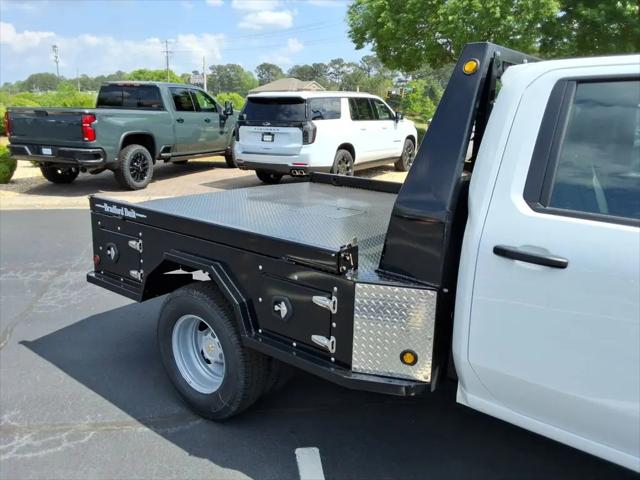 2026 Chevrolet Silverado 3500HD Crew Cab, Long Bed, WT Dual Rear Wheel, RWD