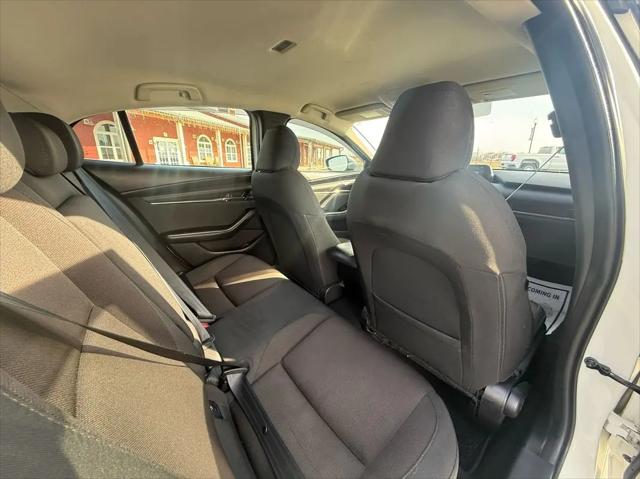 2019 Mazda Mazda3 Select Package
