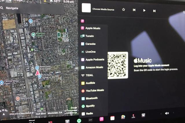 2022 Tesla Model S Plaid Tri Motor All-Wheel Drive