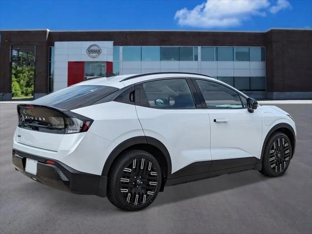 2026 Nissan LEAF PLATINUM+