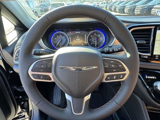 2026 Chrysler Pacifica Pinnacle AWD