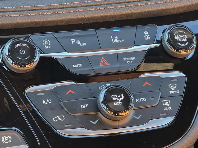 2026 Chrysler Pacifica Pinnacle AWD