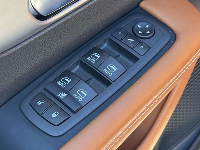 2026 Chrysler Pacifica Pinnacle AWD