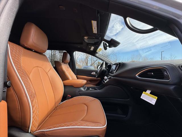 2026 Chrysler Pacifica Pinnacle AWD