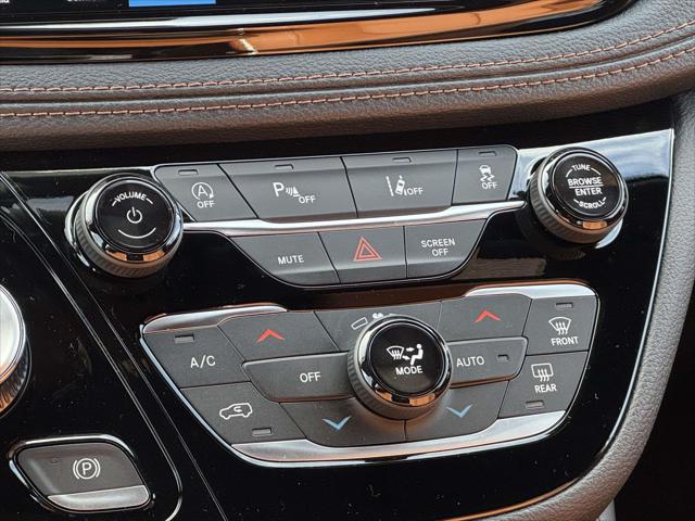 2026 Chrysler Pacifica Pinnacle AWD
