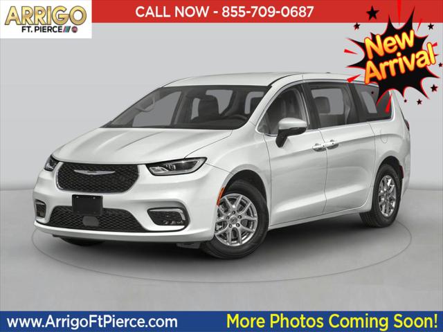 2023 Chrysler Pacifica Touring L 2023 Chrysler Pacifica Touring L