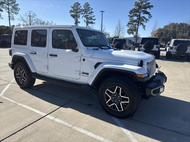2025 Jeep Wrangler 4-Door Sahara 4x4