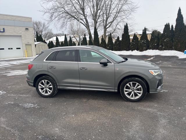 2023 Audi Q3 Premium 45 TFSI S line quattro Tiptronic 2023 Audi Q3 Premium 45 TFSI S line quattro Tiptronic